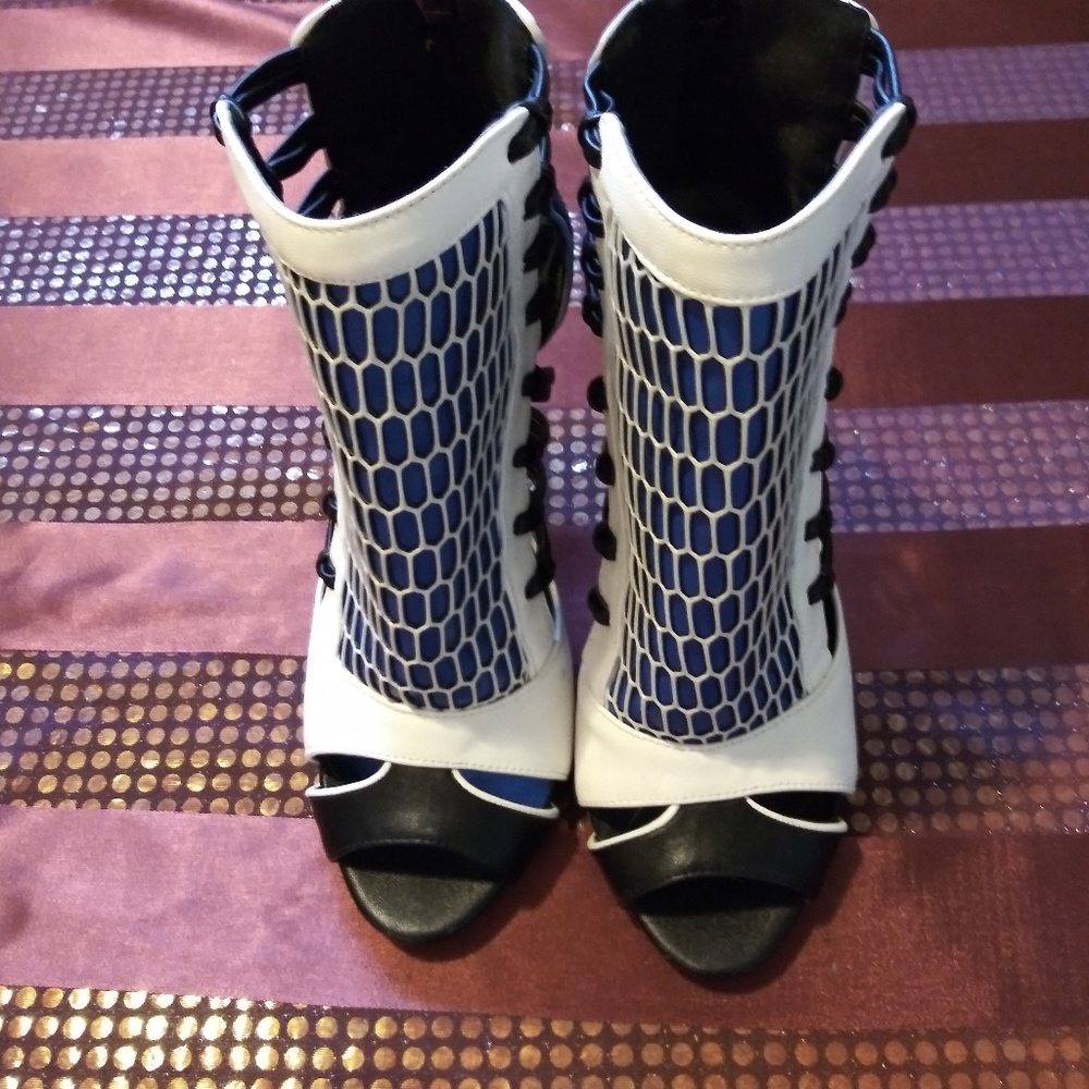 Shoes Bootie with heels